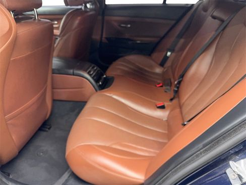 Used 2015 BMW 640i Gran Coupe image 32