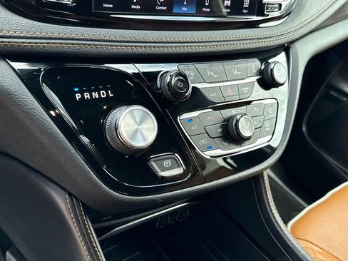 Certified 2022 Chrysler Pacifica Pinnacle FWD image 27