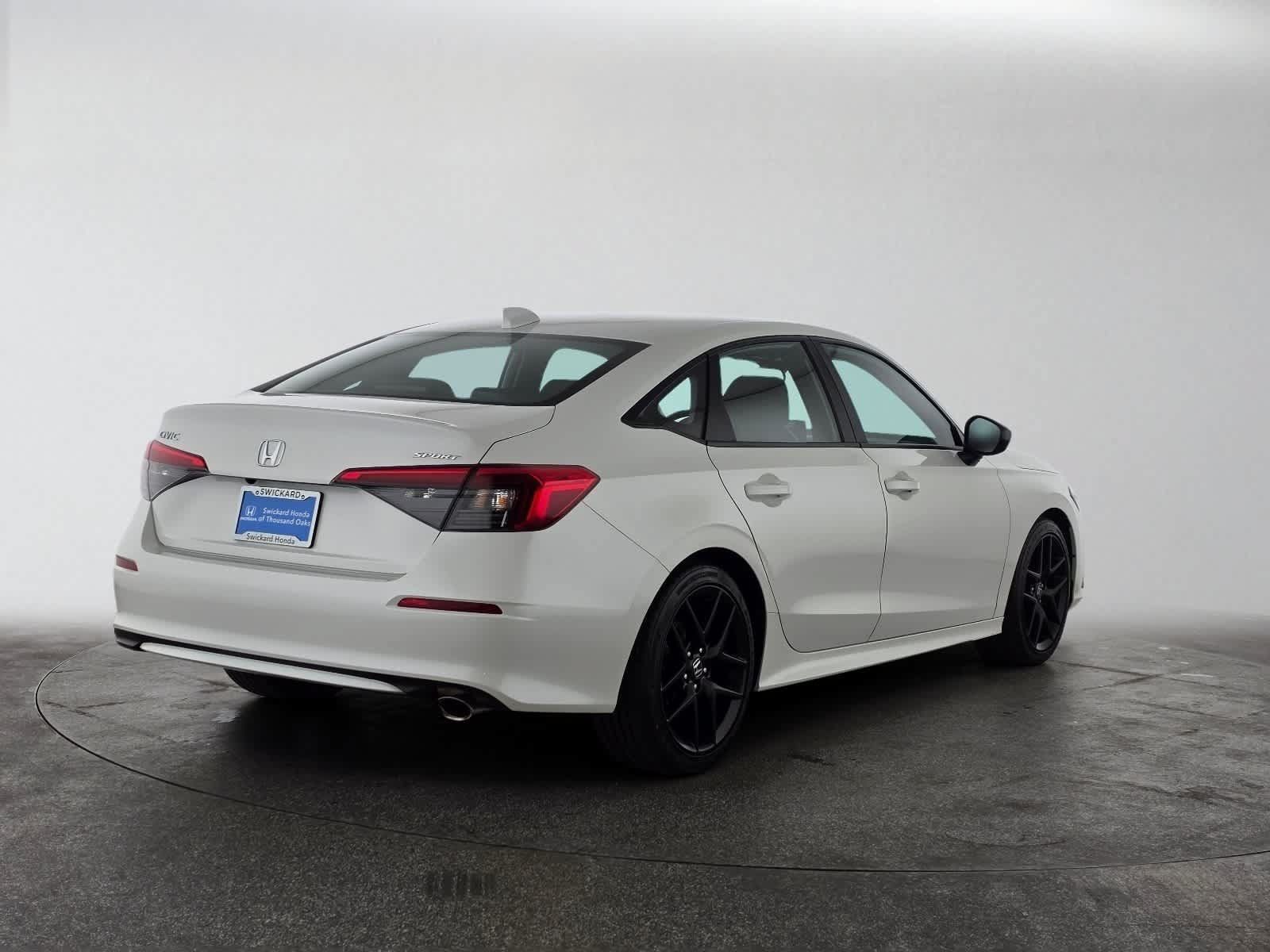 Used 2024 Honda Civic Sport image 3