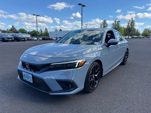 Used 2023 Honda Civic Sport Touring image 2