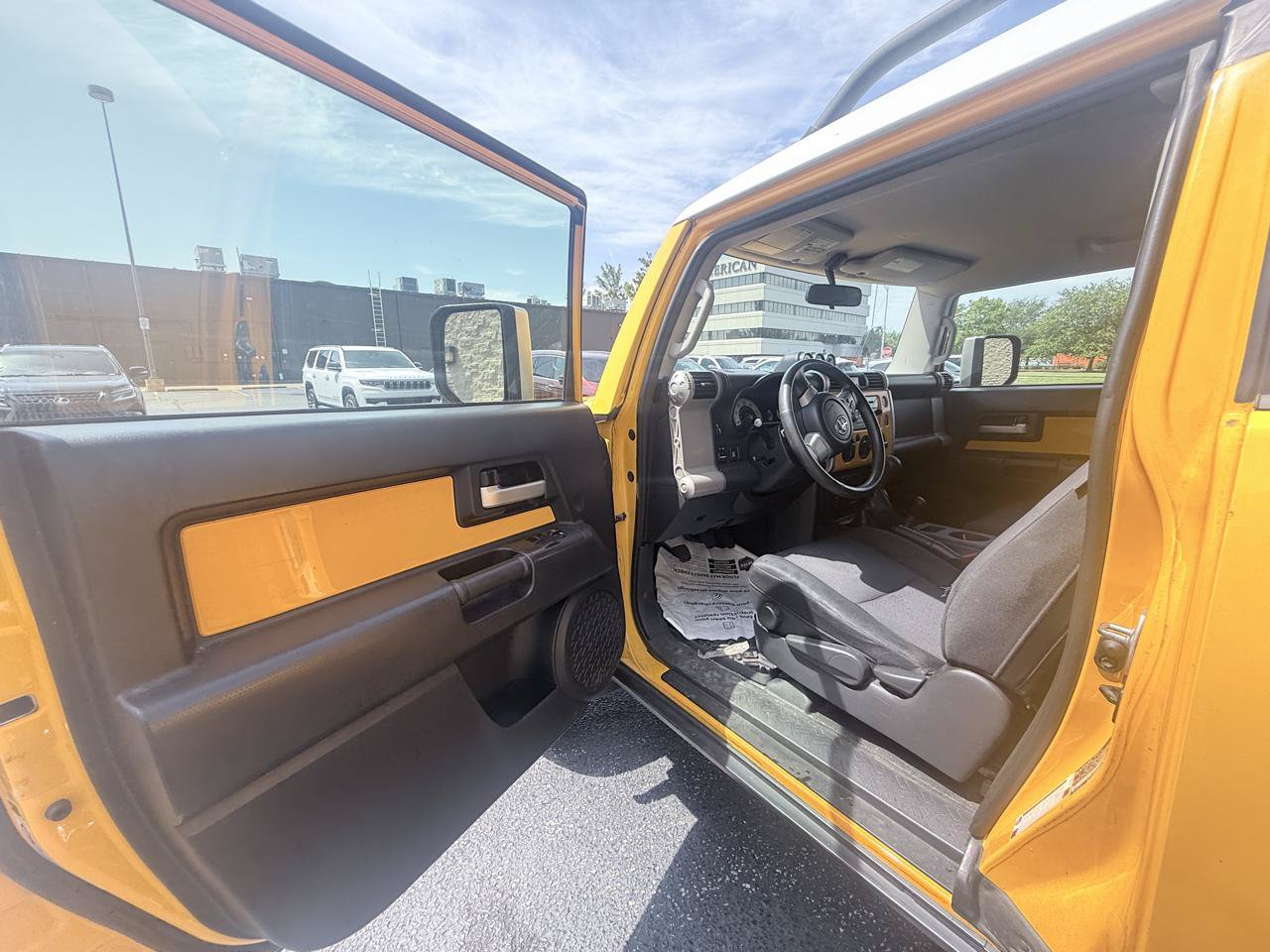 Used 2007 Toyota FJ Cruiser 4WD image 9