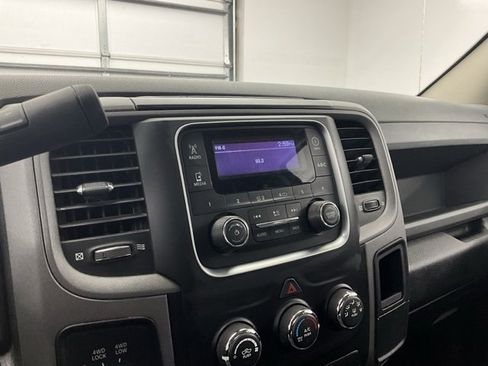 Used 2018 RAM 1500 ST w/ SXT Appearance Group image 9