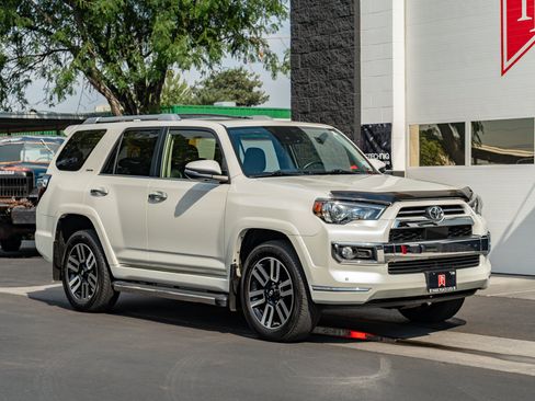 Used 2020 Toyota 4Runner Limited AWD/4WD image 57