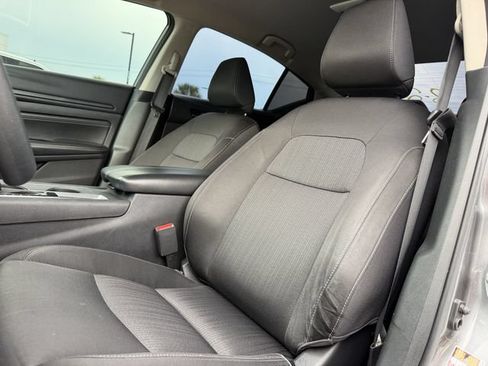 Used 2020 Nissan Altima 2.5 S FWD image 12