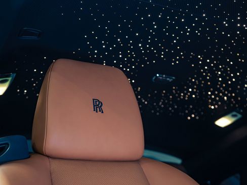 Used 2018 Rolls-Royce Wraith RWD image 32