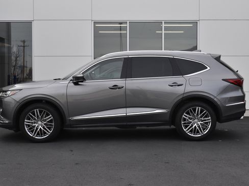 Used 2024 Acura MDX SH-AWD w/ Advance Package image 14