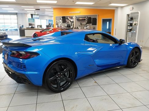 New 2026 Chevrolet Corvette E-Ray w/ Battery Protection Package image 9