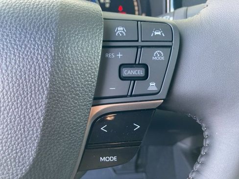New 2025 Toyota Camry LE w/ Convenience Package image 17