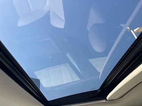 Used 2019 Honda Insight Touring image 22