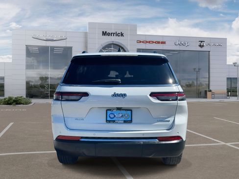 Certified 2023 Jeep Grand Cherokee L Laredo AWD/4WD image 7