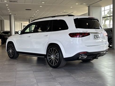 New 2026 Mercedes-Benz GLS 580 4MATIC image 6