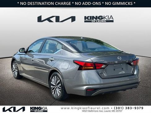 Used 2025 Nissan Altima 2.5 SV FWD image 25