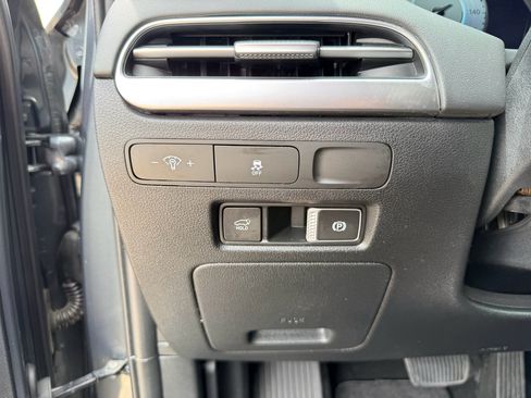 Used 2023 Hyundai Palisade Limited FWD image 16