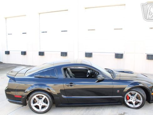 Used 2007 Ford Mustang GT RWD image 14