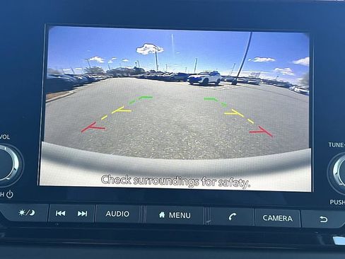 Certified 2025 Nissan Pathfinder S image 24