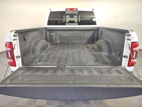 Used 2023 RAM 2500 Laramie AWD/4WD image 5