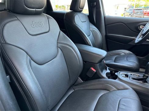 Used 2021 Jeep Cherokee Latitude Lux image 49