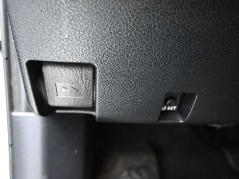 Used 2017 Toyota Tacoma SR5 w/ Tow Package image 24