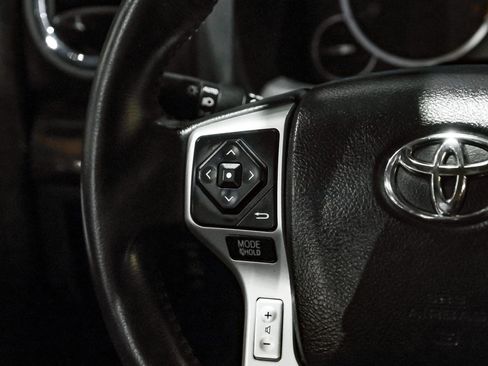 Used 2017 Toyota Tundra Limited image 17