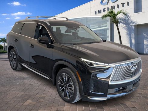 Certified 2026 INFINITI QX60 Luxe w/ Cargo Package image 2