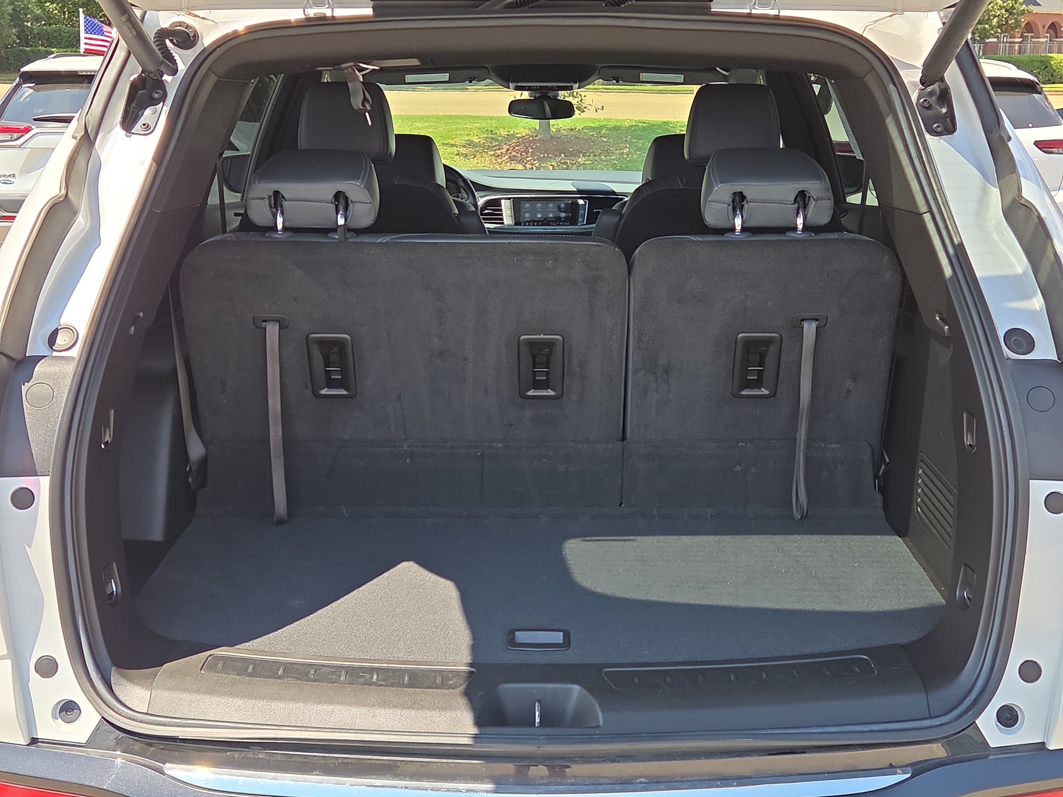 Used 2023 Buick Enclave Essence w/ Sport Touring Edition AWD/4WD image 15