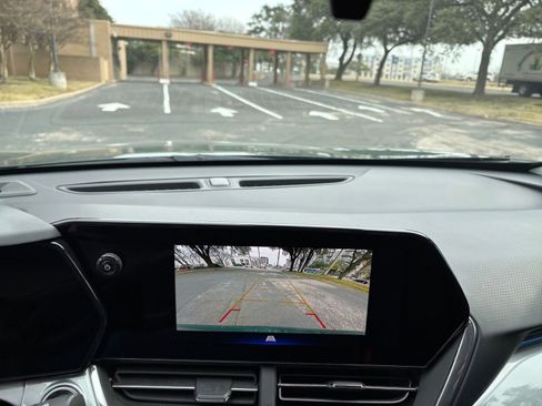 Used 2025 Chevrolet Trax LT image 20