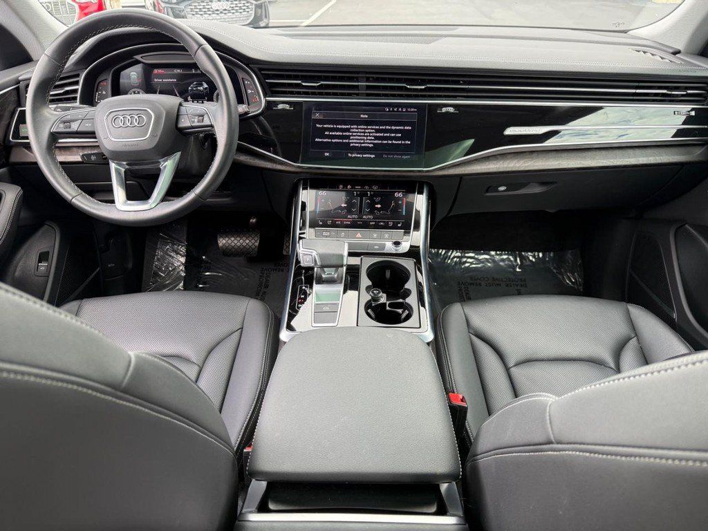 Used 2023 Audi Q8 Premium Plus w/ Premium Plus Package AWD/4WD image 11
