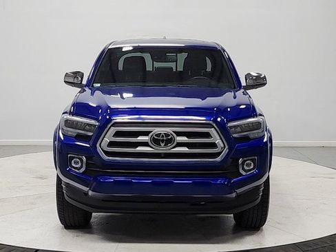 Used 2022 Toyota Tacoma Limited RWD image 2