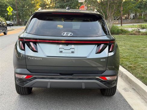 Used 2022 Hyundai Tucson Limited w/ Cargo Package AWD/4WD image 9