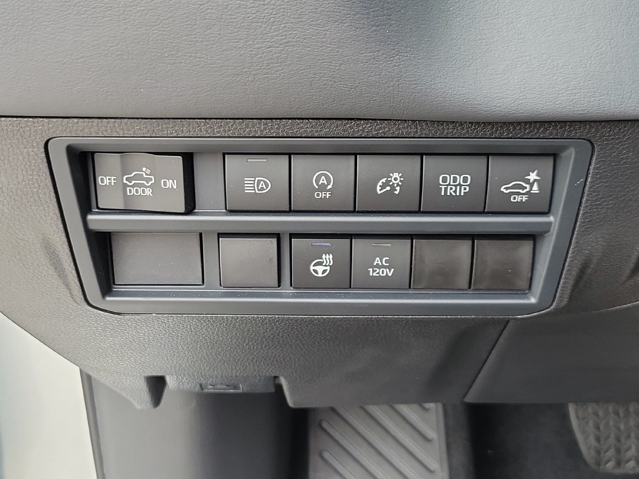 Used 2026 Toyota Tundra Platinum AWD/4WD image 30