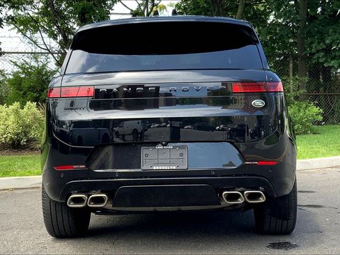 Used 2023 Land Rover Range Rover Sport First Edition image 4