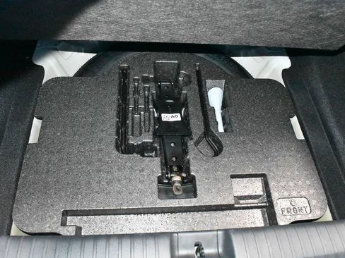 Used 2023 Honda Accord LX image 32