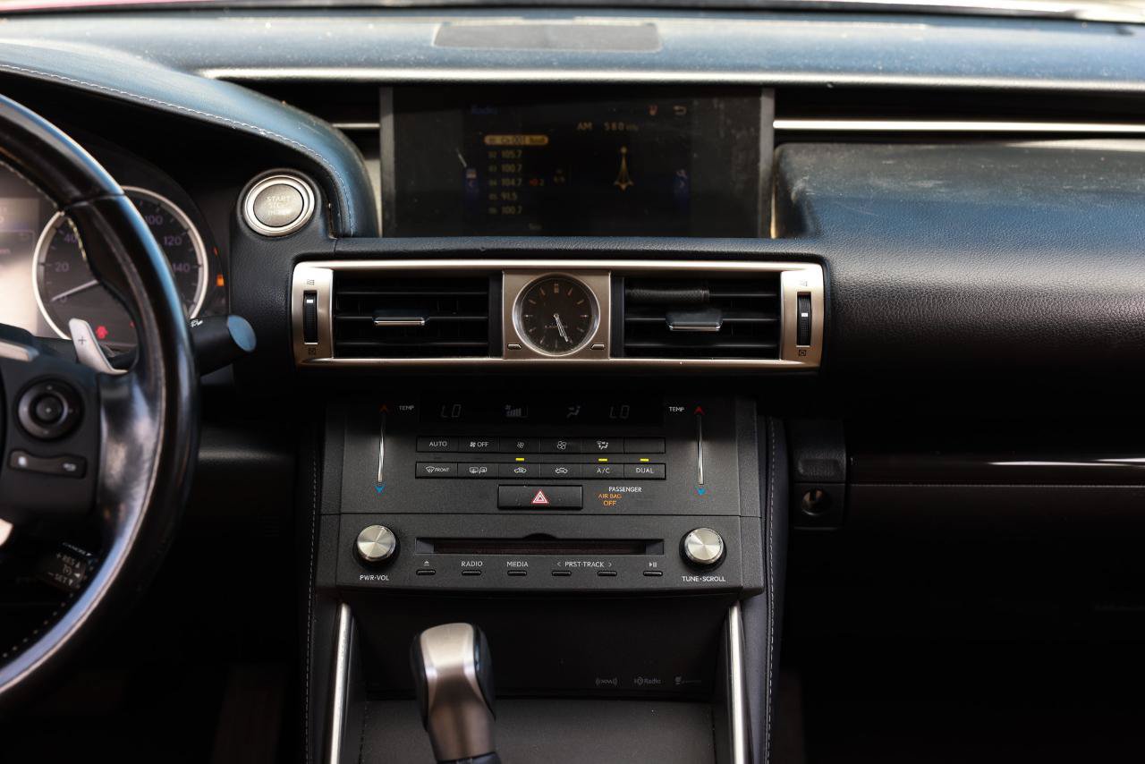 Used 2015 Lexus IS 250 RWD image 36