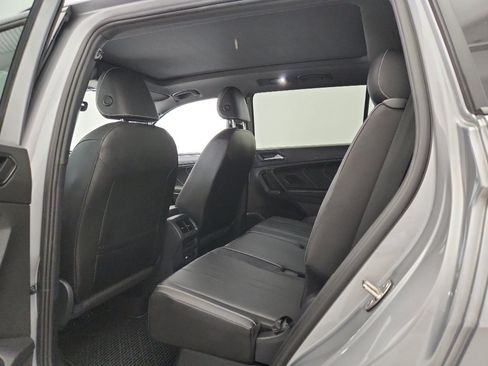 Certified 2023 Volkswagen Tiguan SE R-Line image 30