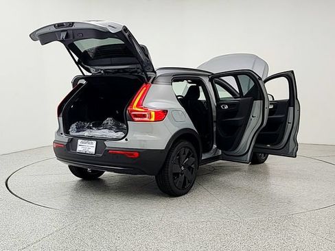 New 2026 Volvo XC40 B5 Ultra w/ Protection Package Premier AWD/4WD image 11
