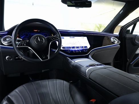 Certified 2023 Mercedes-Benz EQS 580 4MATIC SUV image 11