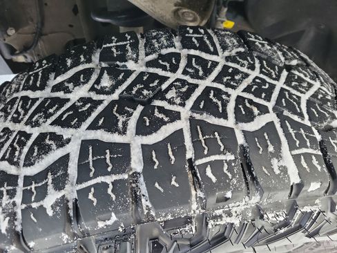 Used 2024 GMC Sierra 1500 AT4 w/ Technology Package image 13