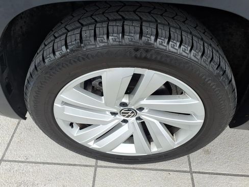 Used 2022 Volkswagen Atlas Cross Sport SE AWD/4WD image 5