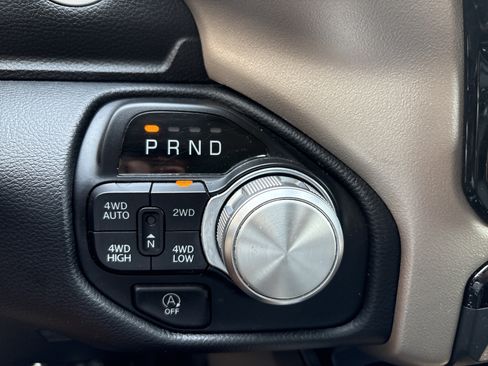 Used 2022 RAM 1500 Laramie AWD/4WD image 31