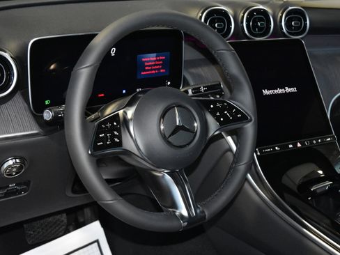 New 2026 Mercedes-Benz GLC 300 4MATIC image 2