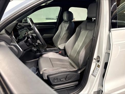 Used 2020 Audi Q3 2.0T Premium Plus w/ Premium Plus Package AWD/4WD image 26