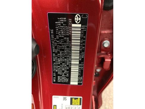 Used 2025 Toyota Corolla LE image 32