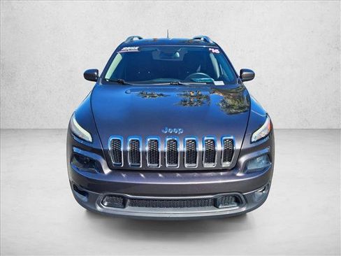 Used 2016 Jeep Cherokee Latitude w/ Comfort & Sound Group image 2