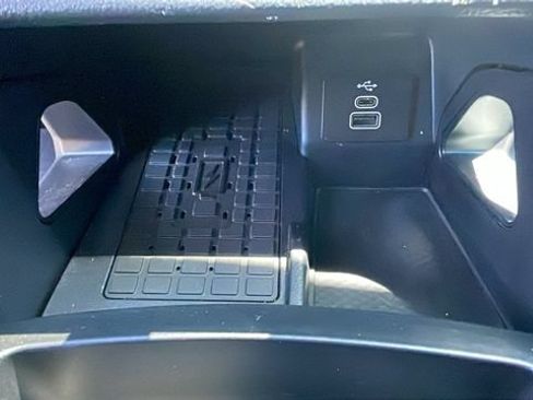 Used 2024 Ford Ranger XLT w/ Equipment Group 301A High RWD image 18