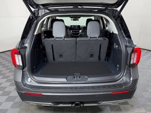 New 2026 Ford Explorer Active w/ Active Comfort Package image 8