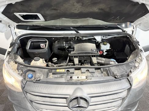Used 2020 Mercedes-Benz Sprinter 3500 image 10