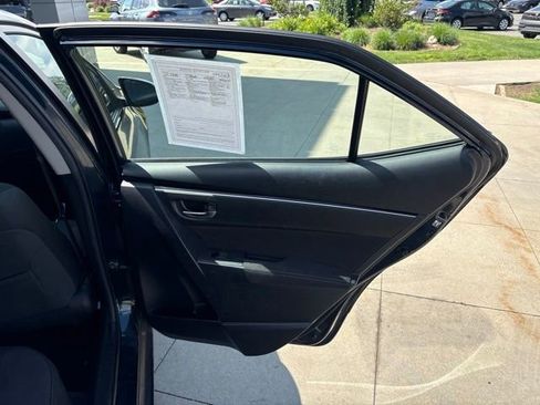 Used 2019 Toyota Corolla LE FWD image 31