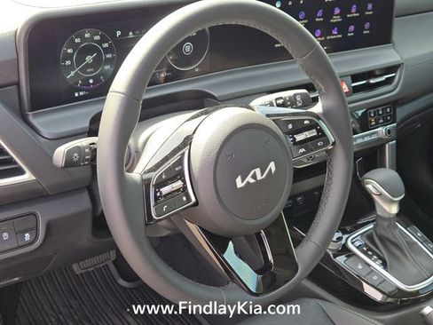 New 2026 Kia Seltos EX FWD image 15