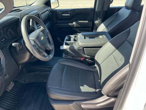 Used 2025 Chevrolet Silverado 1500 W/T image 9