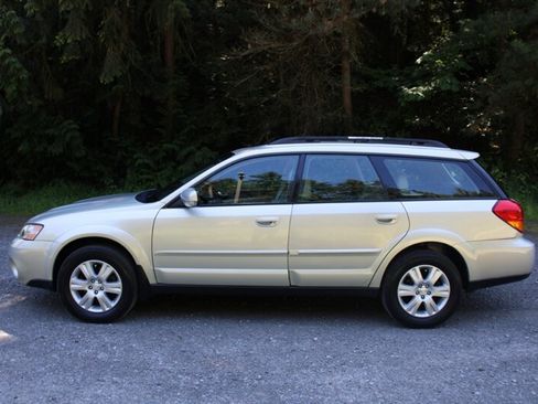 Used 2005 Subaru Outback 3.0R L.L. Bean AWD/4WD image 13